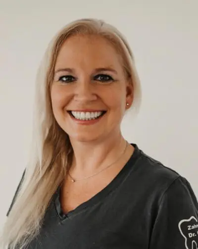 <span>Dr. med. dent. Annabella Stetter</span>